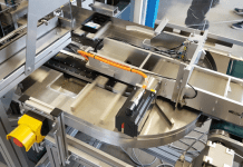 Low maintenance packaging solution for printer cartridges allowing on the fly product changes