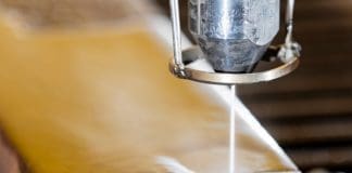 High cutting performance at low pressure with Water Abrasive Suspension