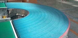 Regal Rexnord Launches the Rexnord Curve System with 1540 Series MatTop Chain